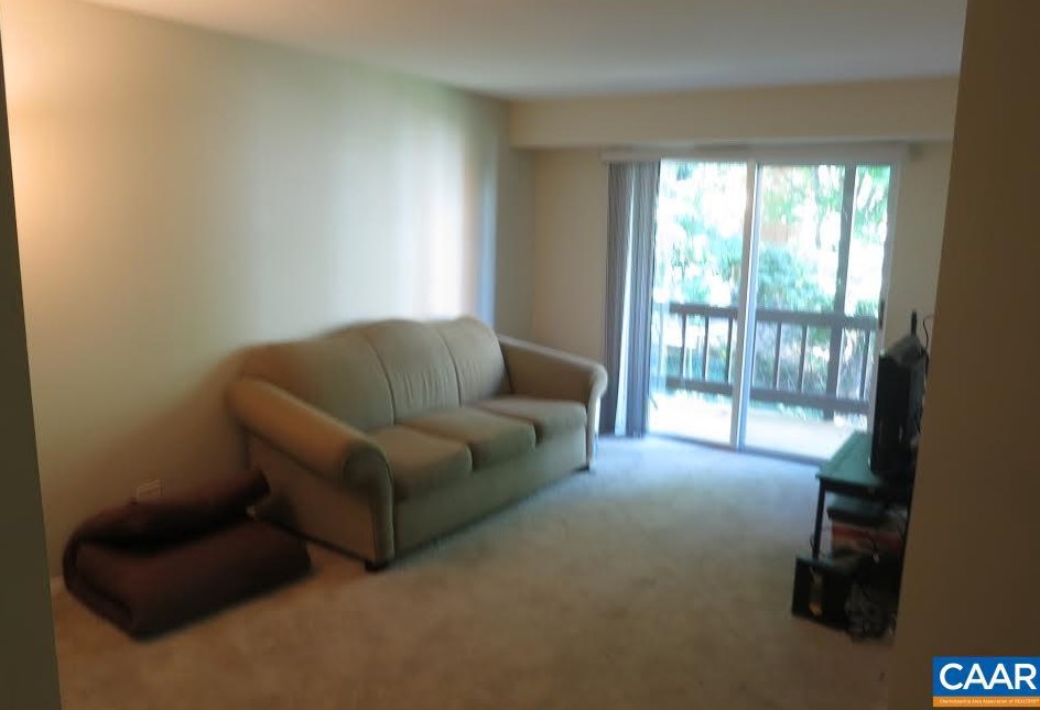 1215 Wertland St #c33, Charlottesville, VA 22903