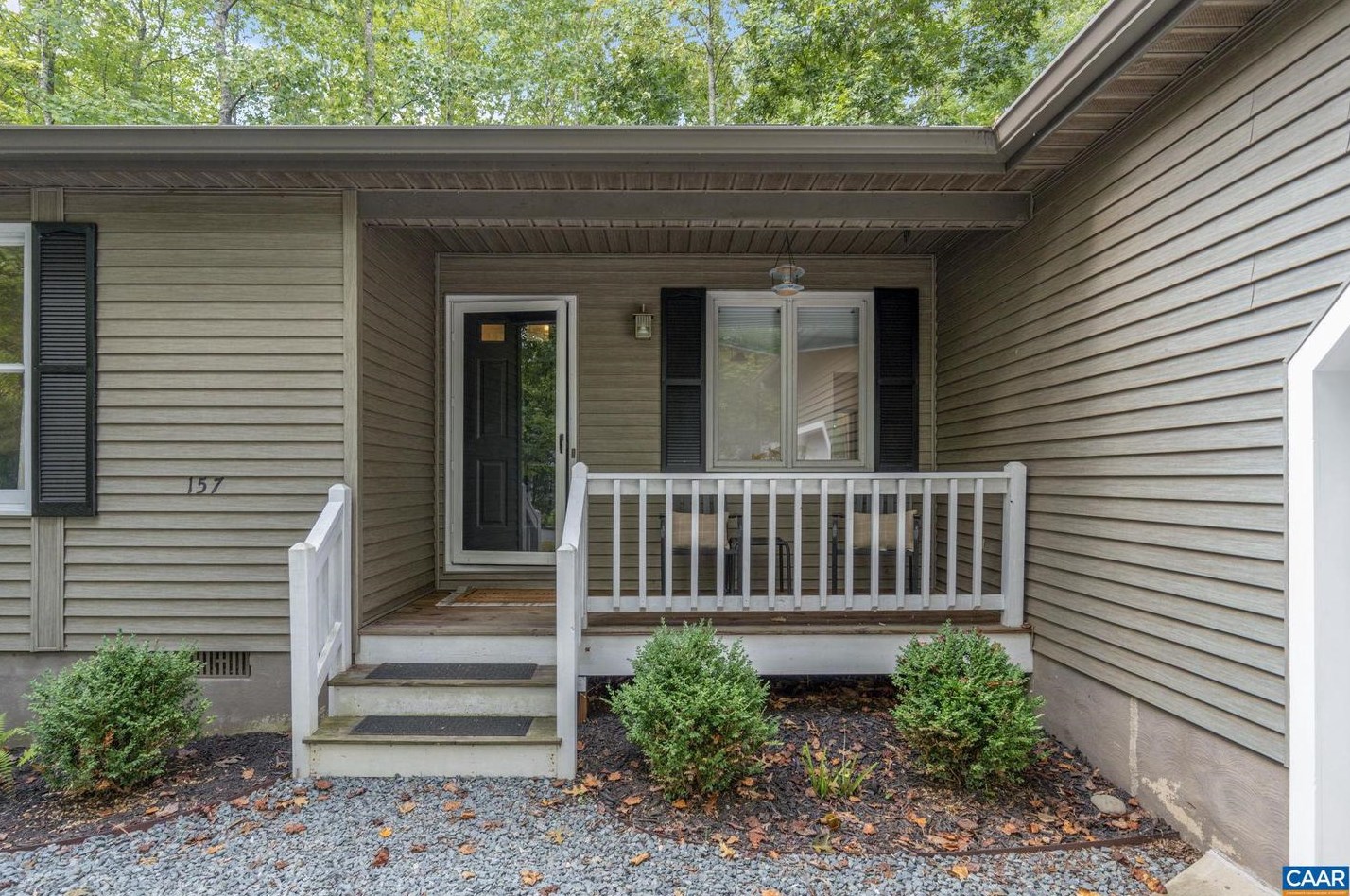 157 Jefferson Dr, Bybee, VA 22963