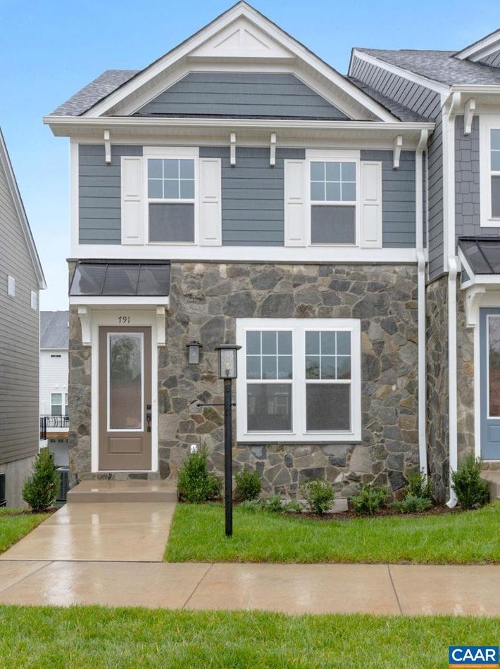 791 Park Ridge Dr, Crozet, VA 22932