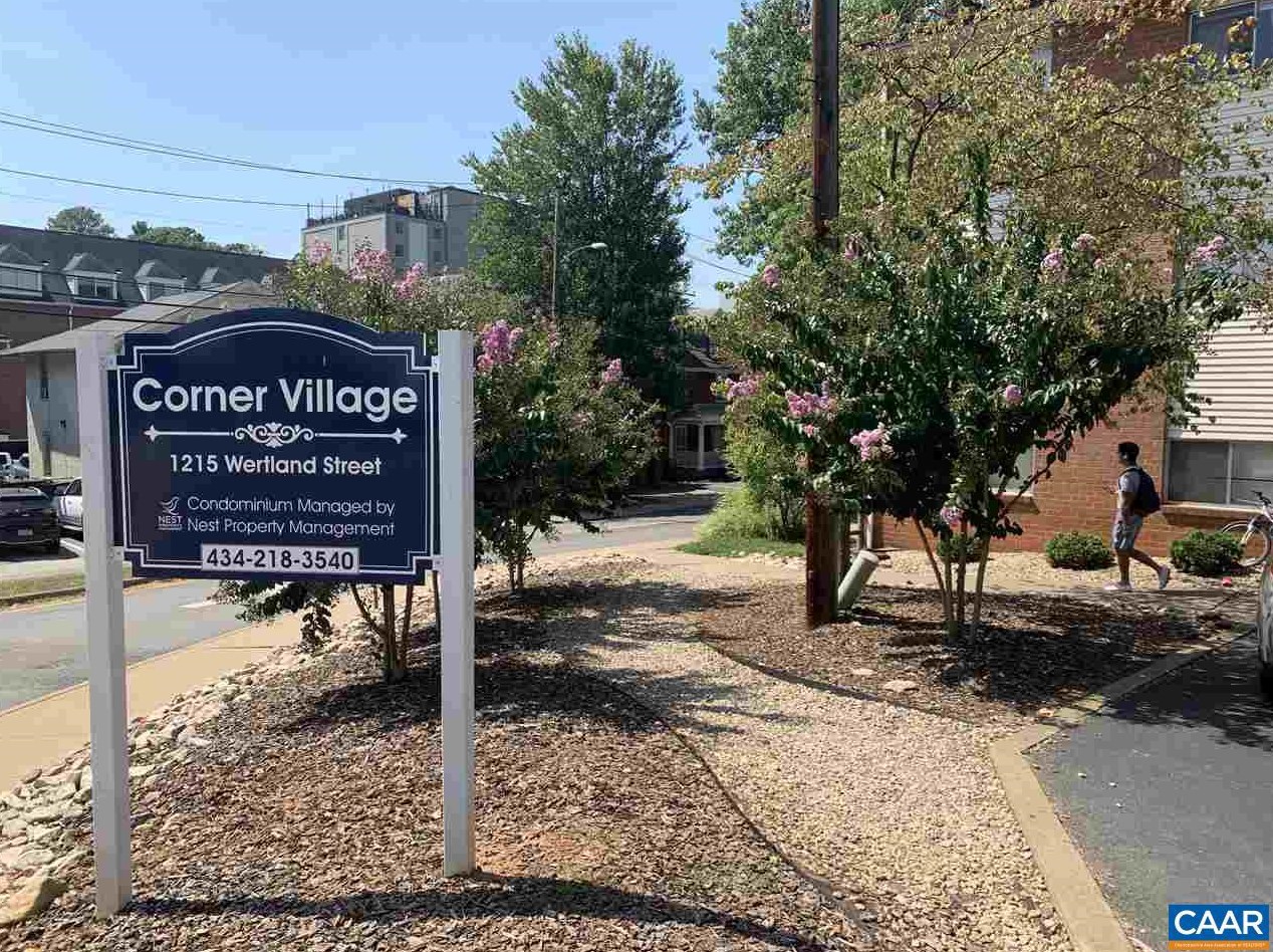 1215 Wertland St #a33, Charlottesville, VA 22903