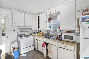 2301 N Berkshire Rd, Charlottesville, VA 22901 - Photo 8