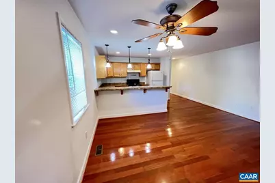 301 SW 7th St, Charlottesville, VA 22903 - Photo 6