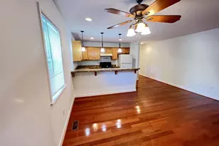 301 SW 7th St, Charlottesville, VA 22903 - Photo 6