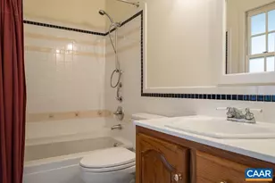 907 Cottage Ln, Charlottesville, VA 22903 - Photo 16