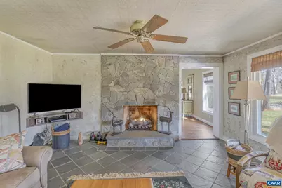 1353 Banton Shop Rd, Dillwyn, VA 23936 - Photo 4