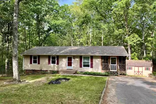 4646 Woods Edge Rd, Troy, VA 22974 - Photo 2