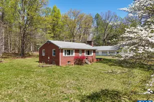 6928 Blackwells Hollow Rd, Crozet, VA 22932 - Photo 4