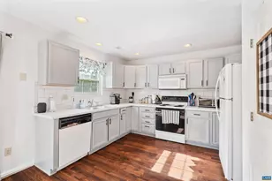 119 Danbury Ct, Charlottesville, VA 22902 - Photo 8