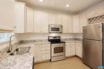 164 Old Fifth Cir, Charlottesville, VA 22903 - Photo 4