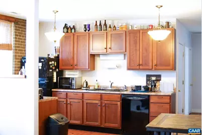 475 Valley St, Scottsville, VA 24590 - Photo 16