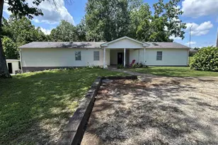 897 Willow Lake Rd, Buckingham, VA 23921 - Photo 2