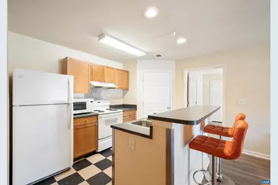 195 Yellowstone Dr #103, Charlottesville, VA 22903 - Photo 6