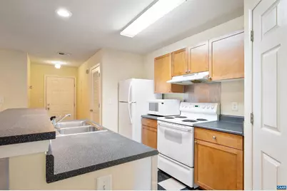 195 Yellowstone Dr #103, Charlottesville, VA 22903 - Photo 10