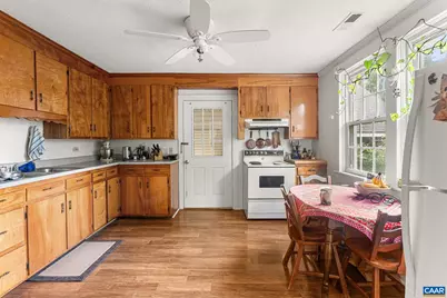 690 Page St, Scottsville, VA 24590 - Photo 56