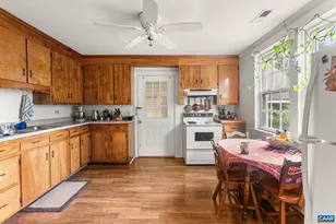 690 Page St, Scottsville, VA 24590 - Photo 56