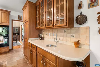 690 Page St, Scottsville, VA 24590 - Photo 22