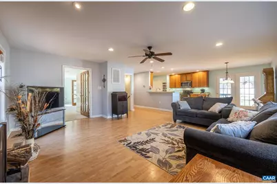 2102 N Lakeshore Dr, Louisa, VA 23093 - Photo 14