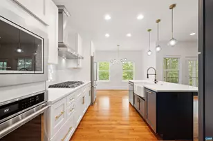 329 Carrsbrook Dr, Charlottesville, VA 22901 - Photo 12