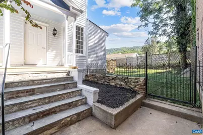 622 Front St, Lovingston, VA 22949 - Photo 10