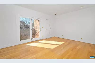 249 East Jefferson St, Charlottesville, VA 22902 - Photo 10