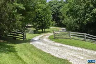 9195 Springwood Rd, Buchanan, VA 24066 - Photo 2