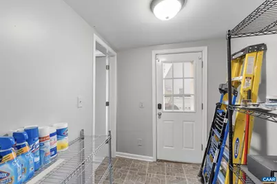 800 Anderson St, Charlottesville, VA 22903 - Photo 32