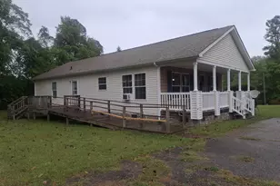 220 Camden St, Dillwyn, VA 23936 - Photo 2