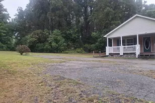 220 Camden St, Dillwyn, VA 23936 - Photo 16