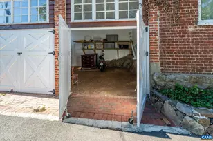 1915 E Market St, Charlottesville, VA 22902 - Photo 48