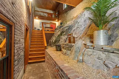 1915 E Market St #3, Charlottesville, VA 22902 - Photo 10