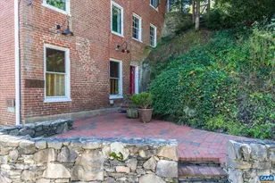 1915 E Market St, Charlottesville, VA 22902 - Photo 8