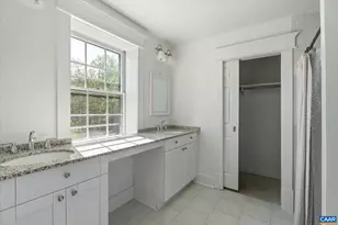 1915 E Market St, Charlottesville, VA 22902 - Photo 40