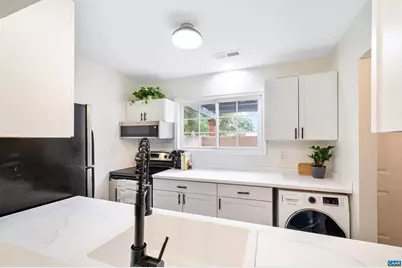 1552 Garden Ct, Charlottesville, VA 22901 - Photo 16