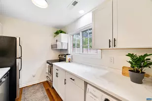 1552 Garden Ct, Charlottesville, VA 22901 - Photo 12