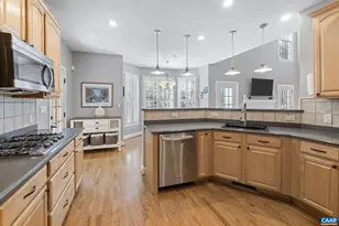 2370 Walnut Ridge Ln, Charlottesville, VA 22911 - Photo 12