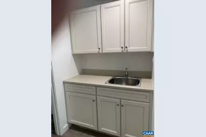 1311 Wertland St #B, Charlottesville, VA 22903 - Photo 6