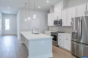 1906 Flora Ct, Charlottesville, VA 22911 - Photo 4