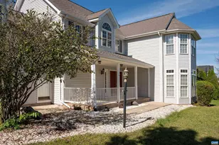 48 Lillian Dr, Fishersville, VA 22939 - Photo 2