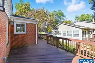 611 Shamrock Rd, Charlottesville, VA 22903 - Photo 8