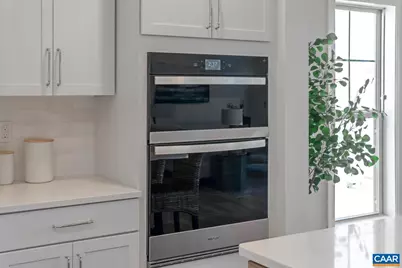 21 Fowler St, Charlottesville, VA 22901 - Photo 12