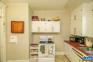 2405 Jefferson Park Ave, Charlottesville, VA 22903 - Photo 12