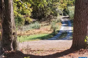 28153 N James Madison Hwy, New Canton, VA 23123 - Photo 16