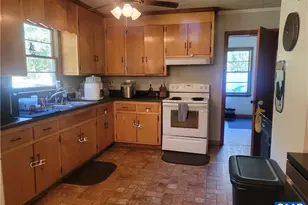 28153 N James Madison Hwy, New Canton, VA 23123 - Photo 4