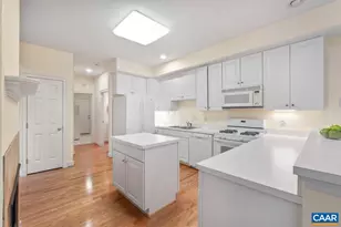 1132 Courtyard Dr, Charlottesville, VA 22903 - Photo 12