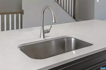 37 Lindley Pl, Charlottesville, VA 22901 - Photo 18