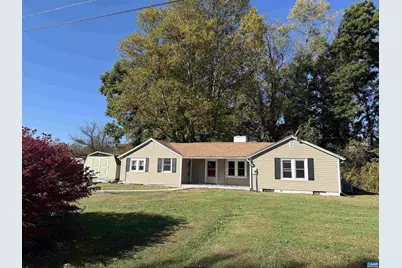 35 Stanley St, Staunton, VA 24401 - Photo 1