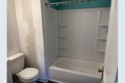 35 Stanley St, Staunton, VA 24401 - Photo 12