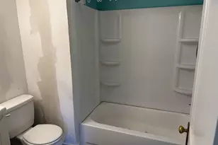 35 Stanley St, Staunton, VA 24401 - Photo 12