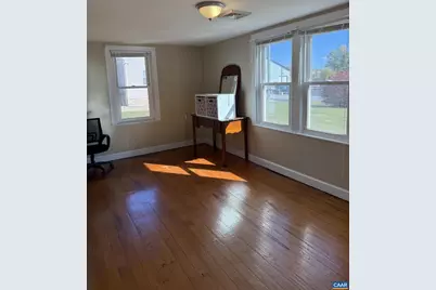 35 Stanley St, Staunton, VA 24401 - Photo 10