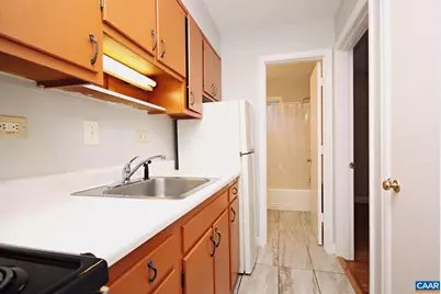 2114 Ivy Rd #11, Charlottesville, VA 22903 - Photo 4